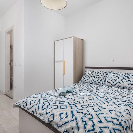 Studio Apartments Fran'S Риека Экстерьер фото