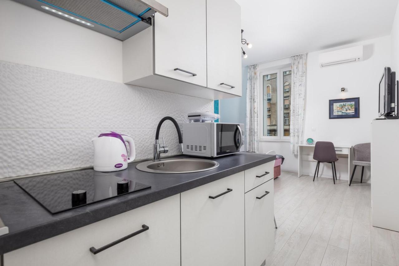 Studio Apartments Fran'S Риека Экстерьер фото